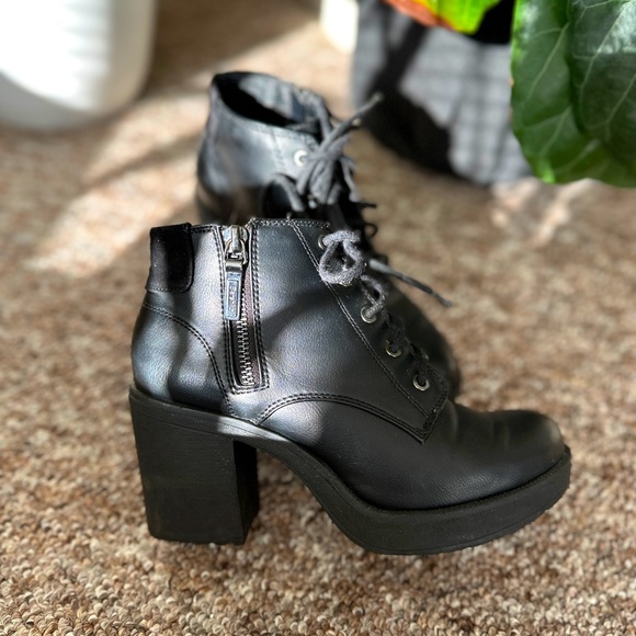 SOLD | Ankle booties w/laces - Picture 1 of 3